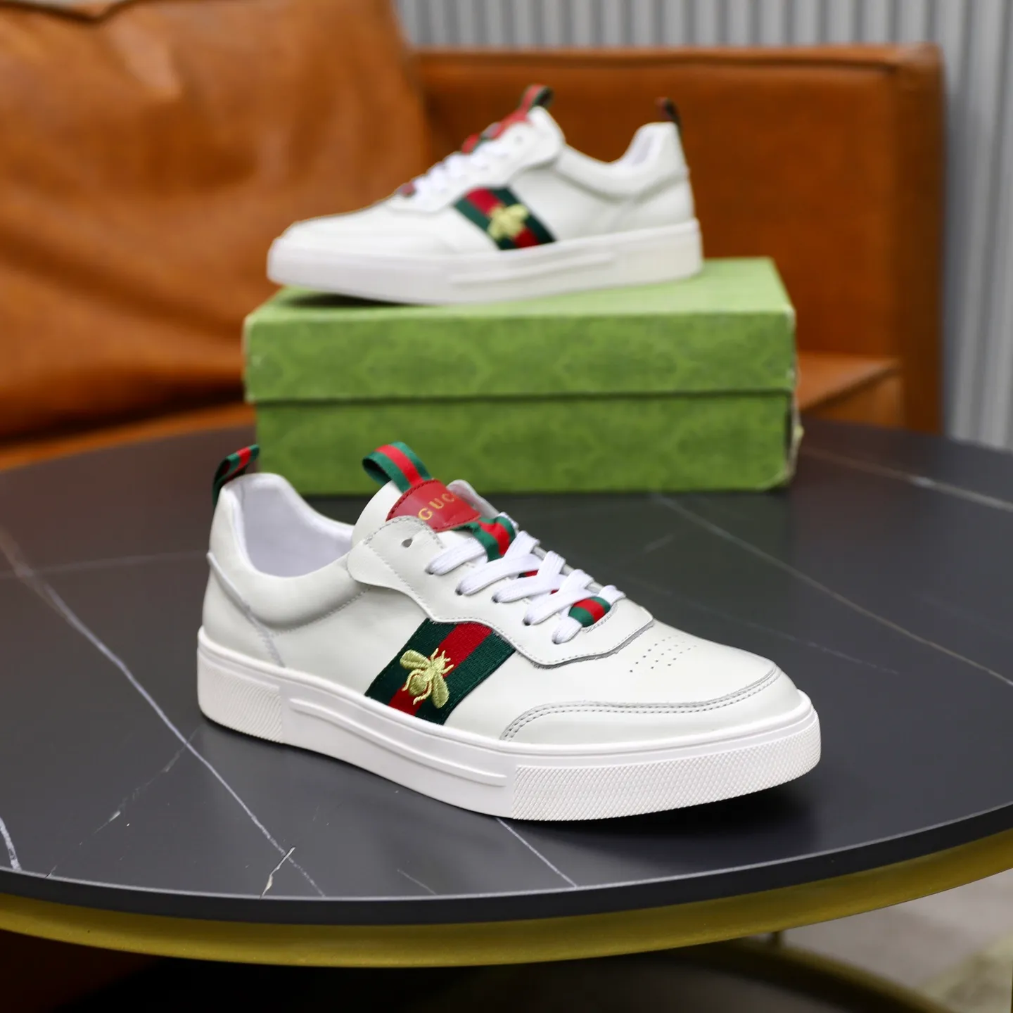 Ex-factory price: 462💰🙅‍♂️🙅‍♂️🙅‍♂️ Brand: GUCCI Standard code: 38-44 (45 customized) Grade: Same as the official website Material: Original leather splicing Comfortable and breathable pigskin lining Original wear-resistant outsole Style category: Men's fashion casual shoes Running sneakers Distinguished luxury brand elements Top luxury Color: actual picture color